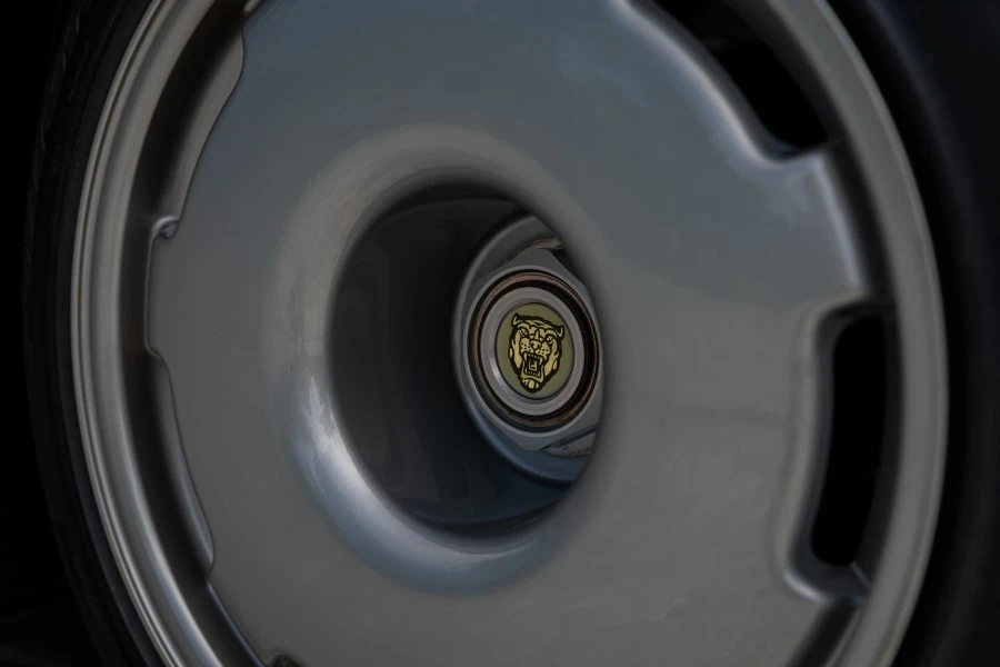 1993 Jaguar XJ220 - Image 7 of 31