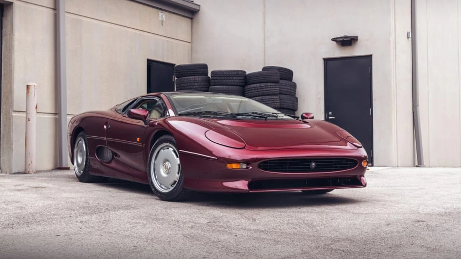 1993 Jaguar XJ220 - Image 12 of 29