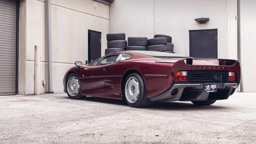 1993 Jaguar XJ220 - Image 13 of 29