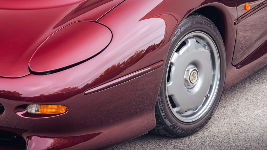 1993 Jaguar XJ220 - Image 20 of 29