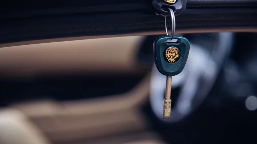 1993 Jaguar XJ220 - Image 24 of 29
