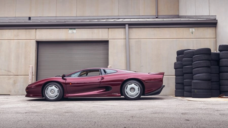1993 Jaguar XJ220 - Image 28 of 29