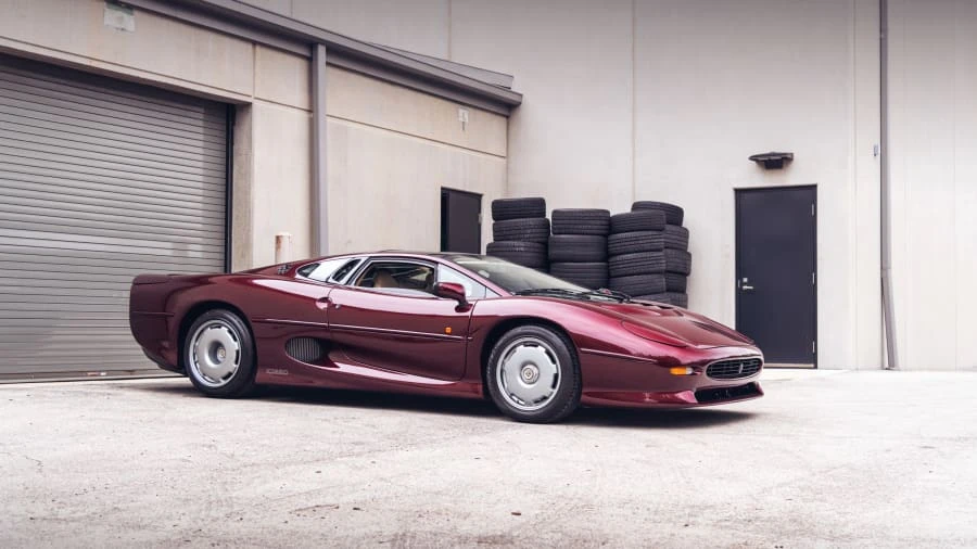1993 Jaguar XJ220 - Image 29 of 29