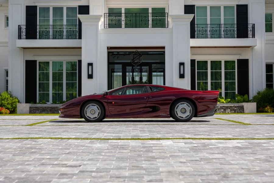 1993 Jaguar XJ220 - Image 16 of 31