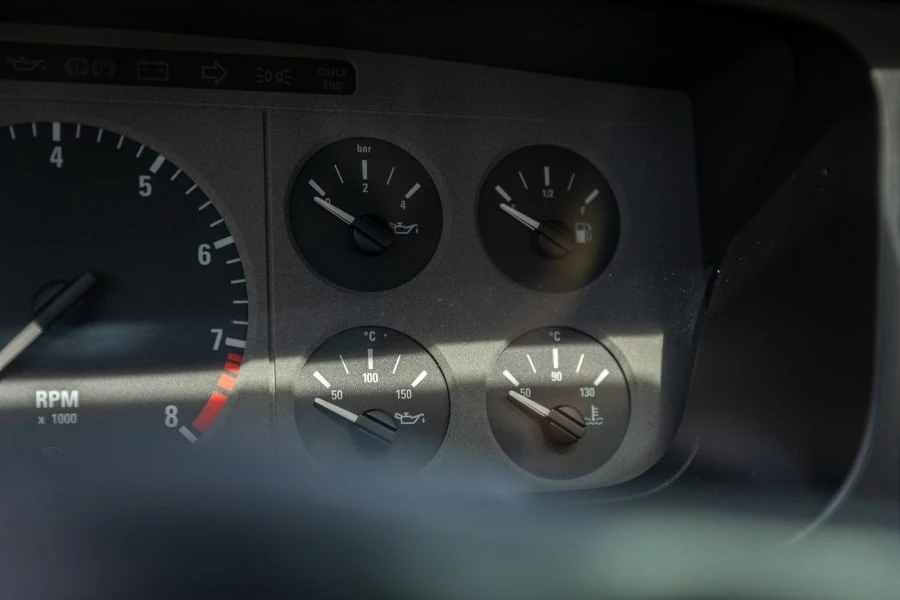 1993 Jaguar XJ220 - Image 28 of 31