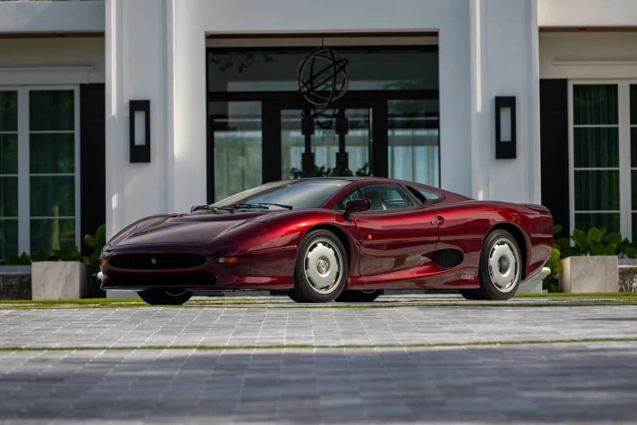 1993 Jaguar XJ220 - Image 14 of 31
