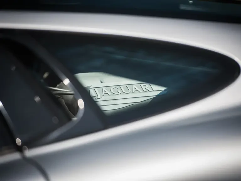 1993 Jaguar XJ220 - Image 22 of 26
