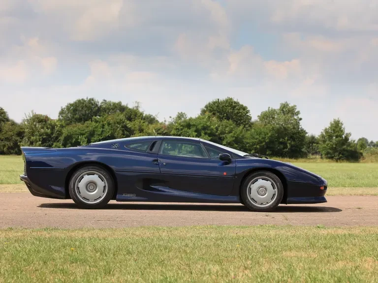 1993 Jaguar XJ220 - Image 6 of 7