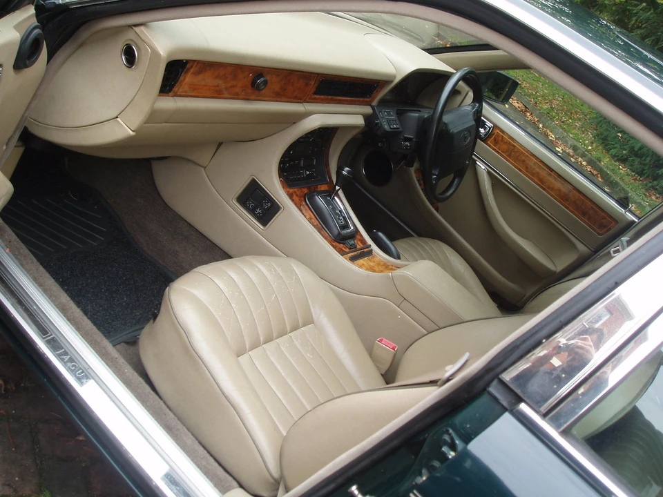 1993 Jaguar XJ40 XJ - Image 2 of 2