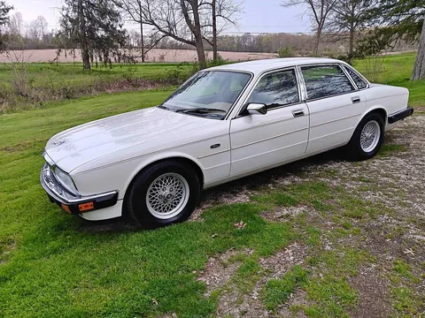 1993 Jaguar XJ6