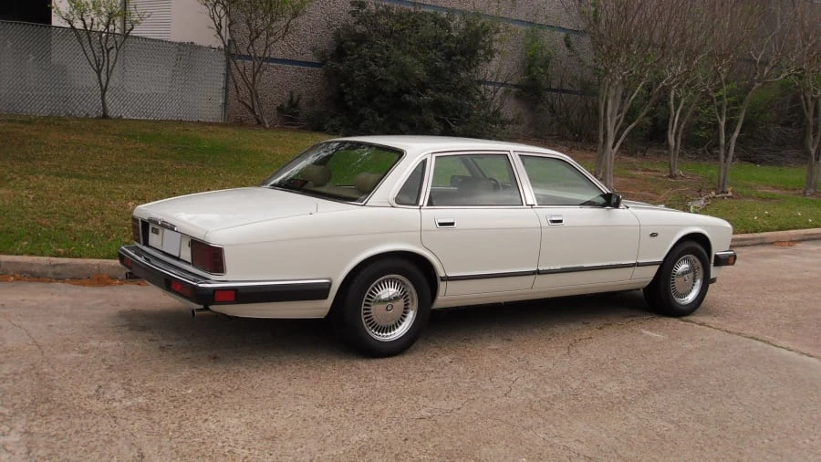 1993 Jaguar XJ40 XJ - Image 2 of 28