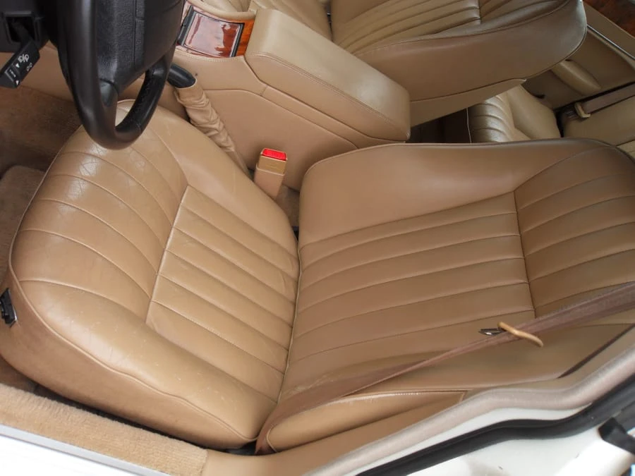 1993 Jaguar XJ40 XJ - Image 9 of 28