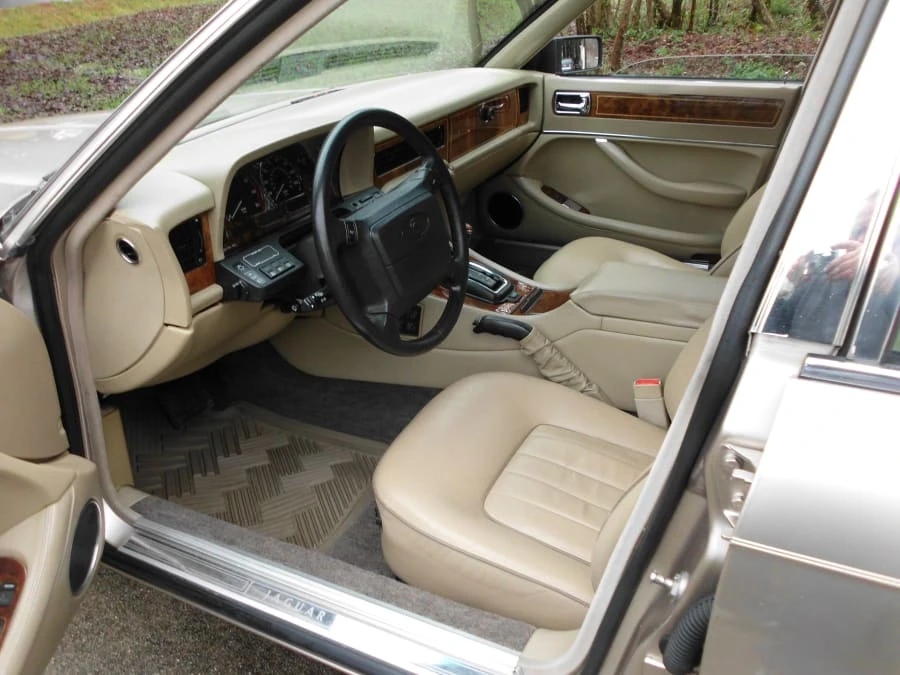 1993 Jaguar XJ40 XJ - Image 4 of 7