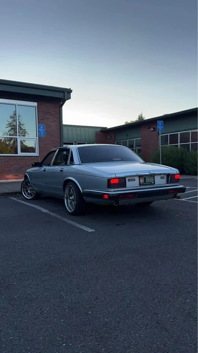 1993 Jaguar XJ40 XJ - Image 9 of 12