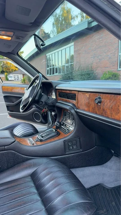 1993 Jaguar XJ40 XJ - Image 2 of 12