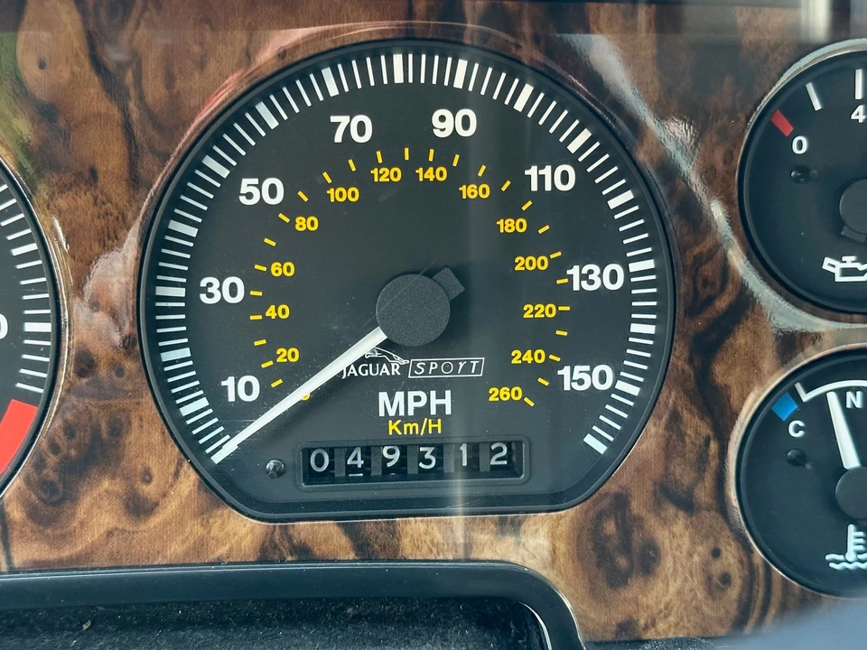 1993 Jaguar XJS Convertible - Image 8 of 10