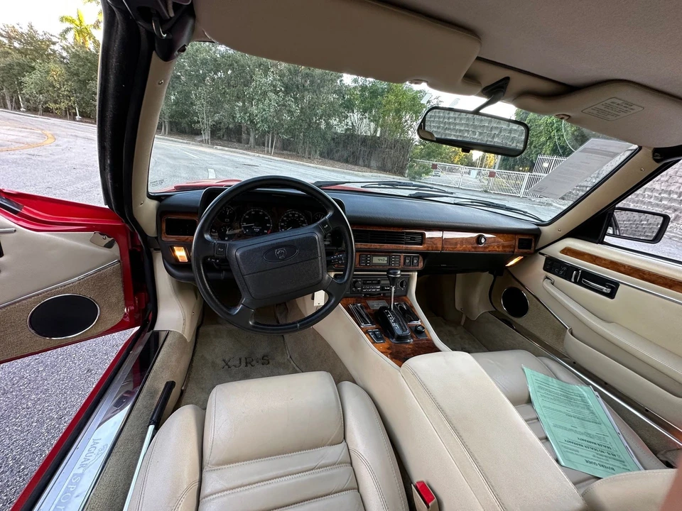 1993 Jaguar XJS Convertible - Image 10 of 10