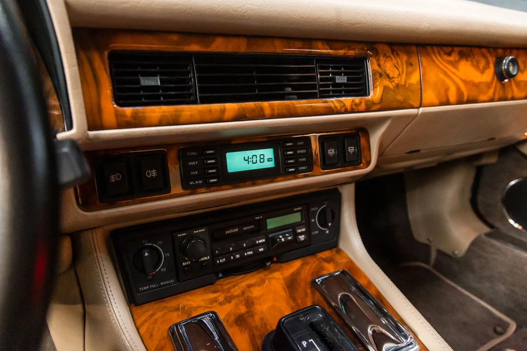 1993 Jaguar XJS Facelift AJ-16 - Image 27 of 31