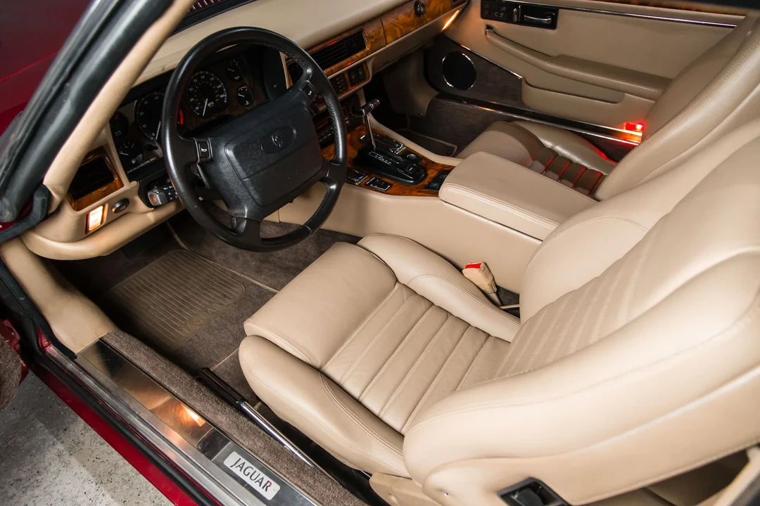 1993 Jaguar XJS Facelift AJ-16 - Image 19 of 31