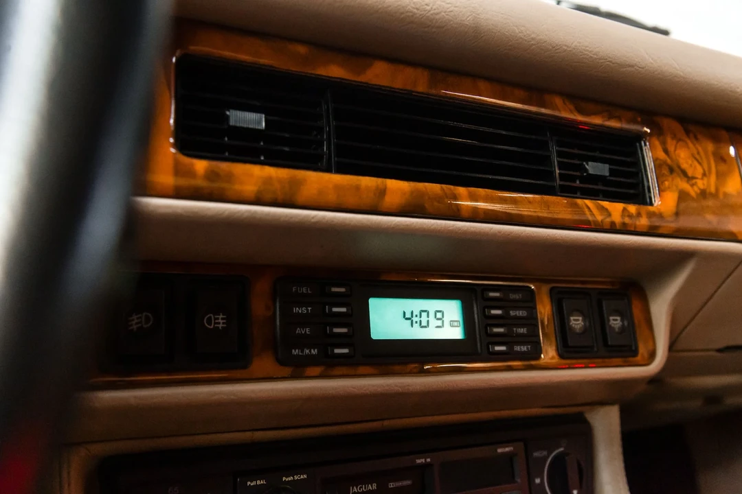 1993 Jaguar XJS Facelift AJ-16 - Image 29 of 31