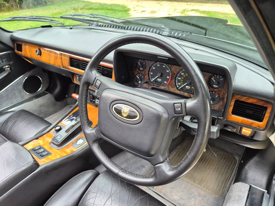 1993 Jaguar XJS Convertible - Image 16 of 31