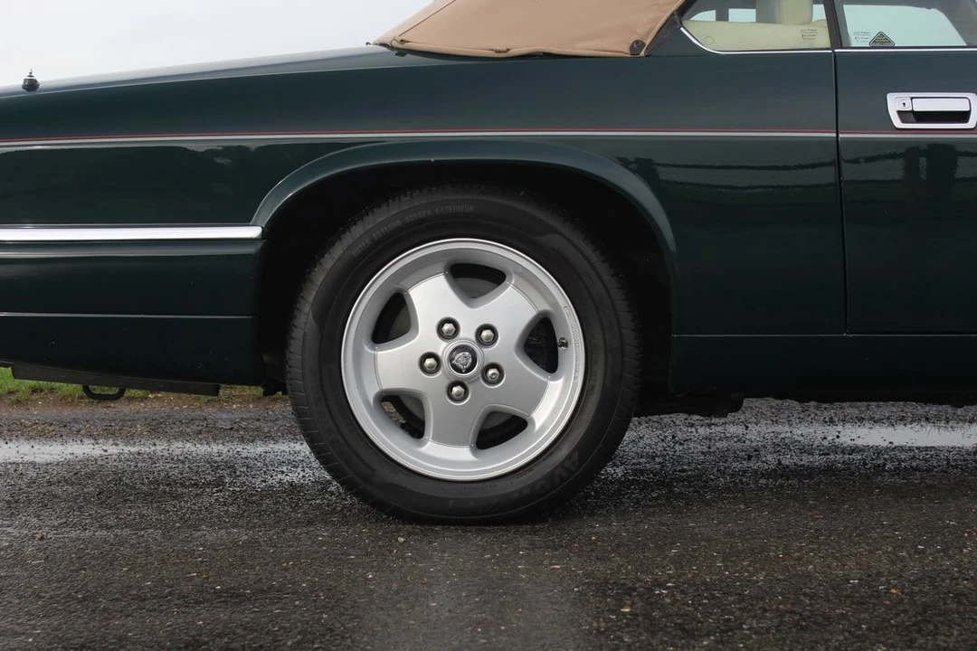 1993 Jaguar XJS Facelift V12 - Image 19 of 30