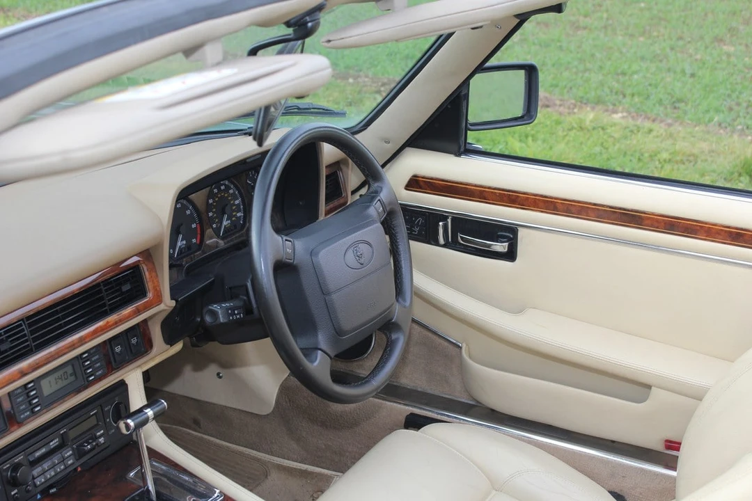 1993 Jaguar XJS Facelift V12 - Image 23 of 30