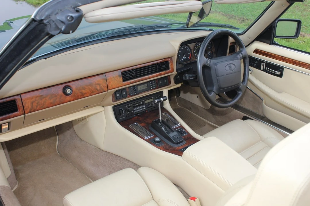 1993 Jaguar XJS Facelift V12 - Image 26 of 30