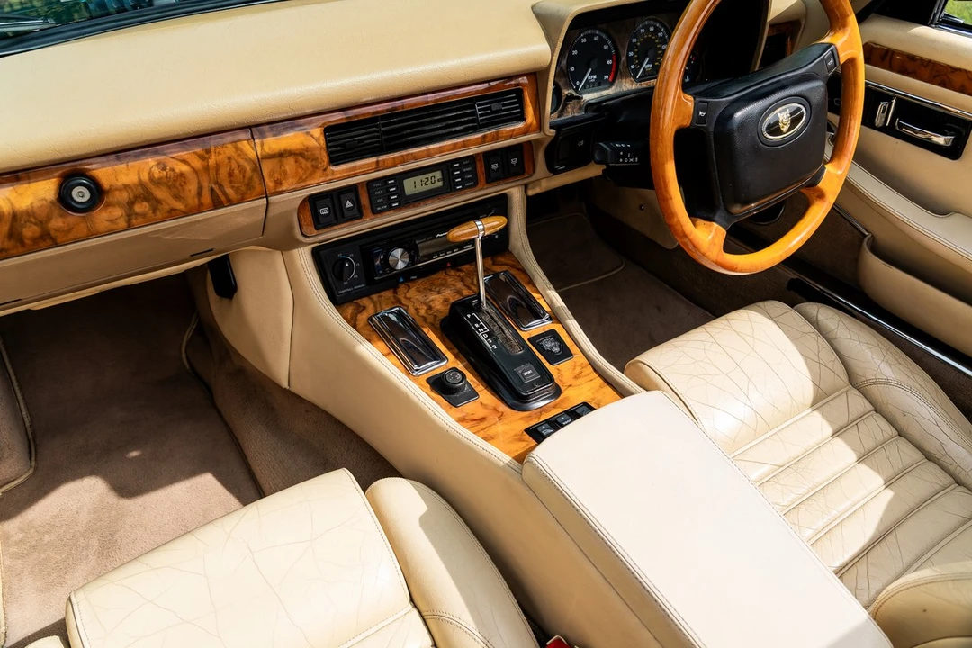 1993 Jaguar XJS Convertible - Image 22 of 30
