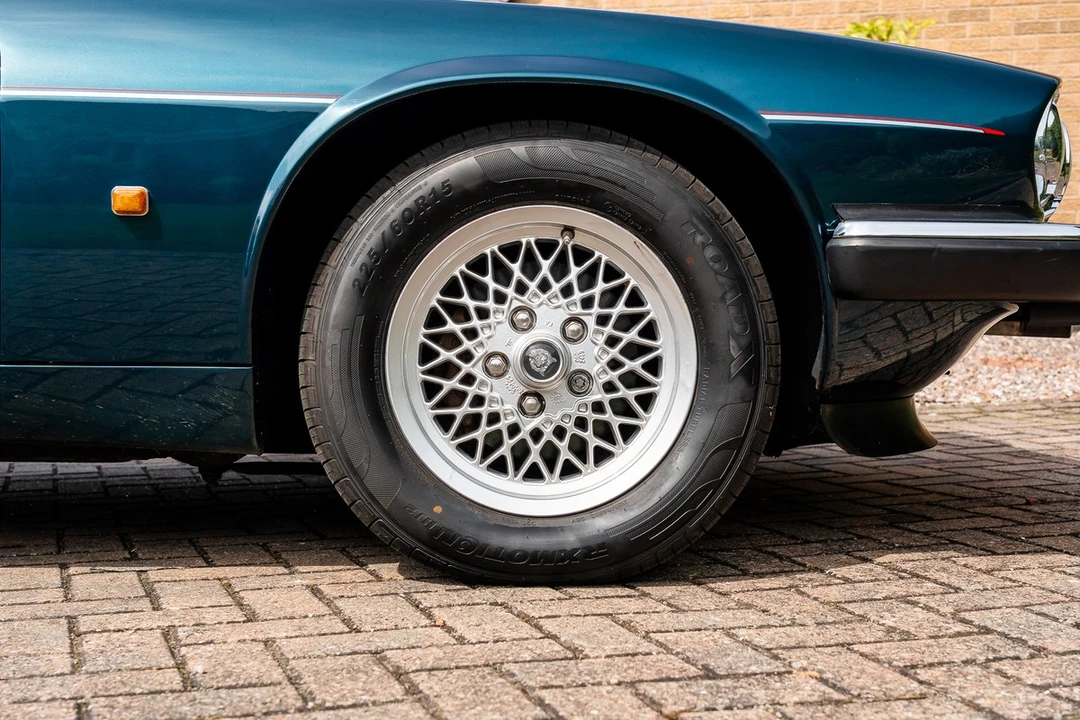 1993 Jaguar XJS Convertible - Image 18 of 30