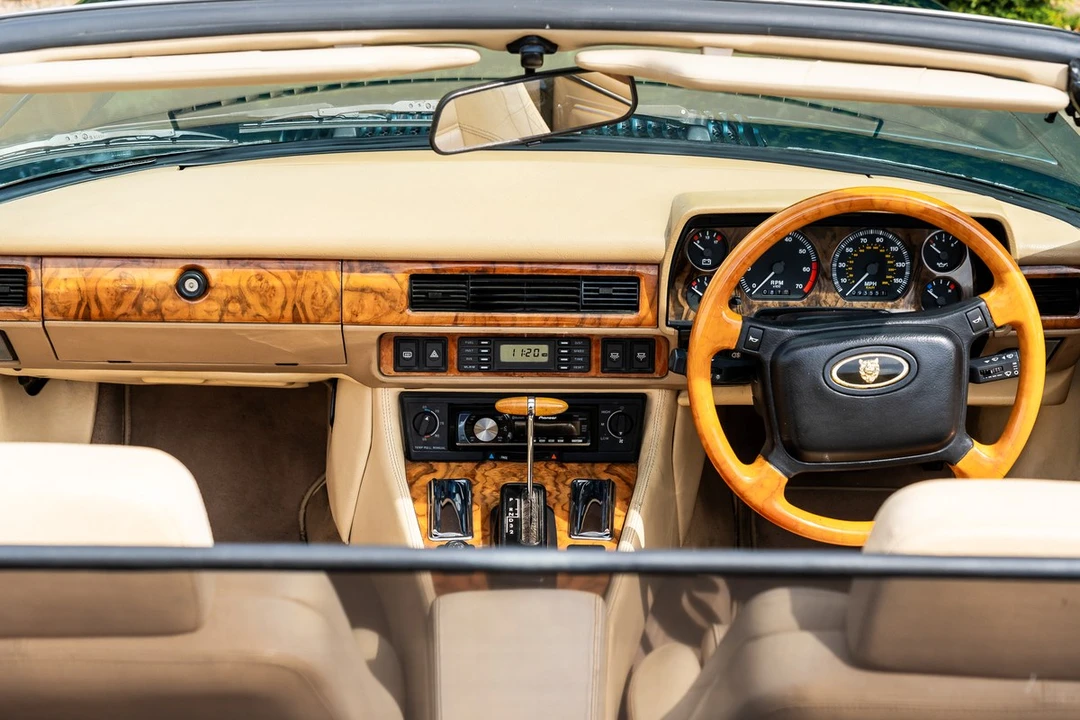 1993 Jaguar XJS Convertible - Image 23 of 30
