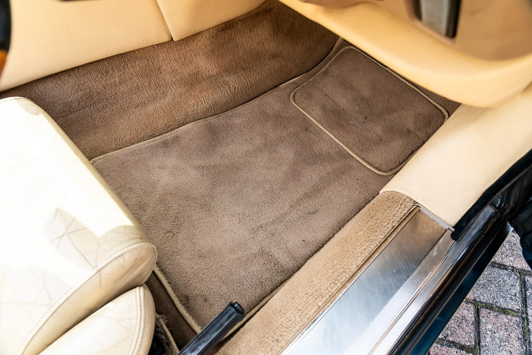 1993 Jaguar XJS Convertible - Image 29 of 30