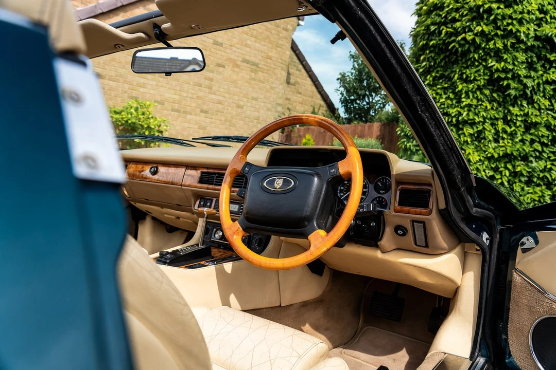 1993 Jaguar XJS Convertible - Image 20 of 30