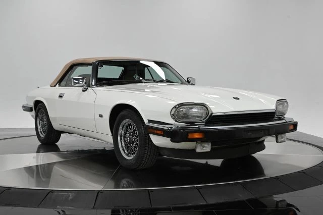 1993 Jaguar XJS Convertible - Image 12 of 21