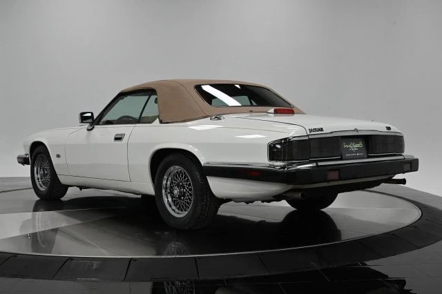 1993 Jaguar XJS Convertible - Image 6 of 21