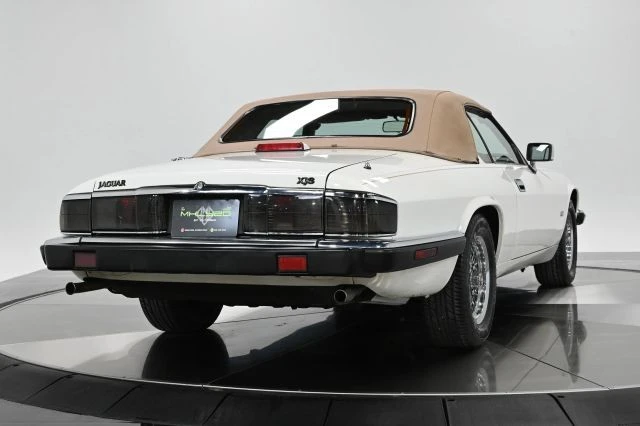 1993 Jaguar XJS Convertible - Image 8 of 21