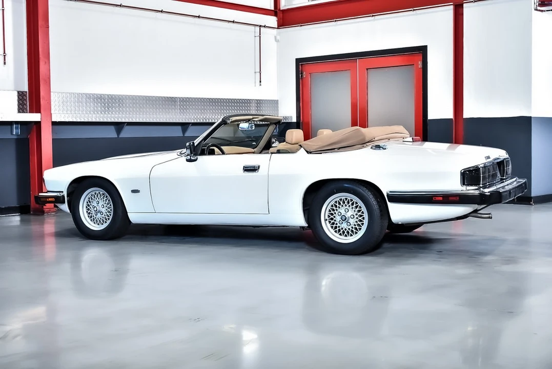 1993 Jaguar XJS Facelift AJ-16 - Image 25 of 30