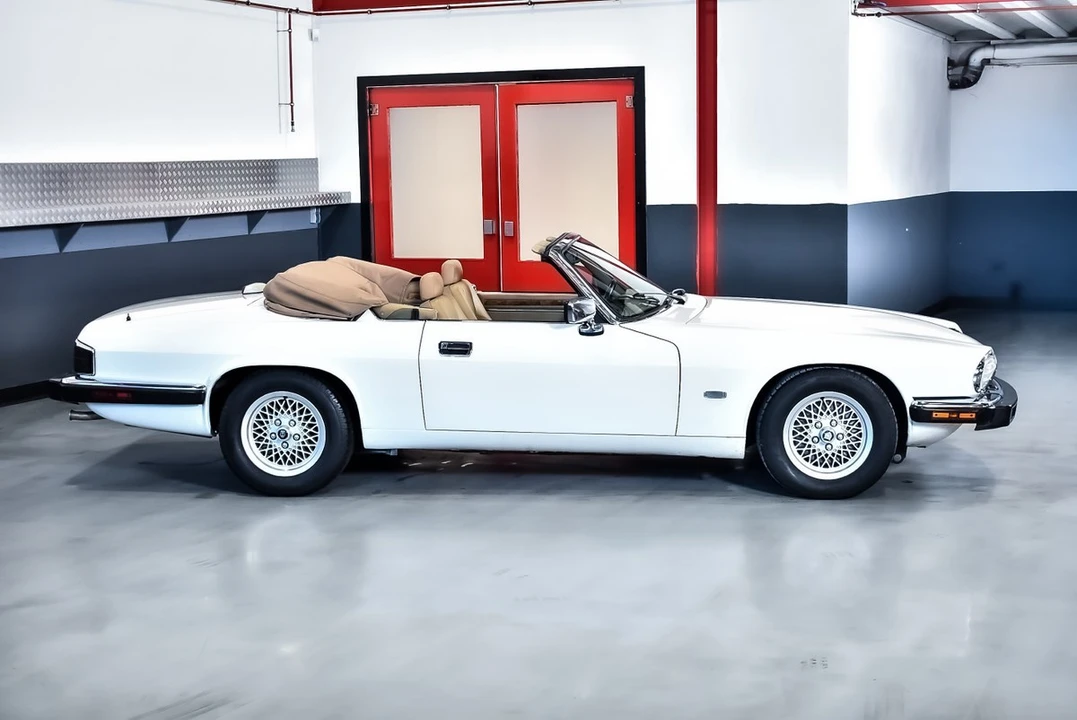 1993 Jaguar XJS Facelift AJ-16 - Image 13 of 30