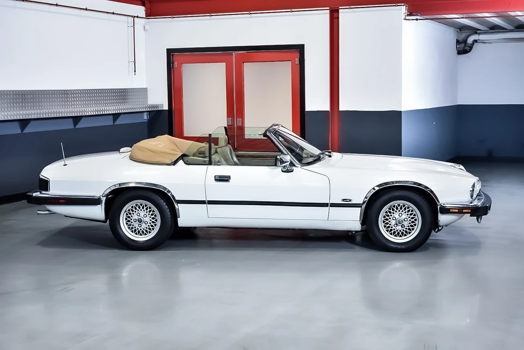 1993 Jaguar XJS Facelift AJ-16 - Image 9 of 30