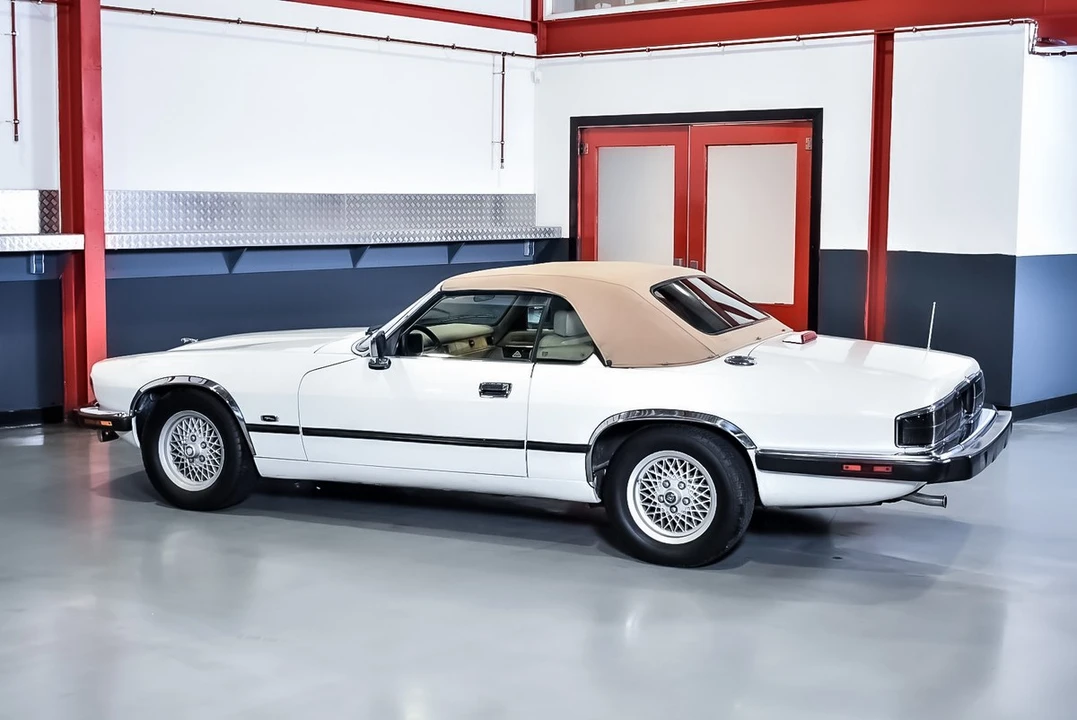 1993 Jaguar XJS Facelift AJ-16 - Image 25 of 30