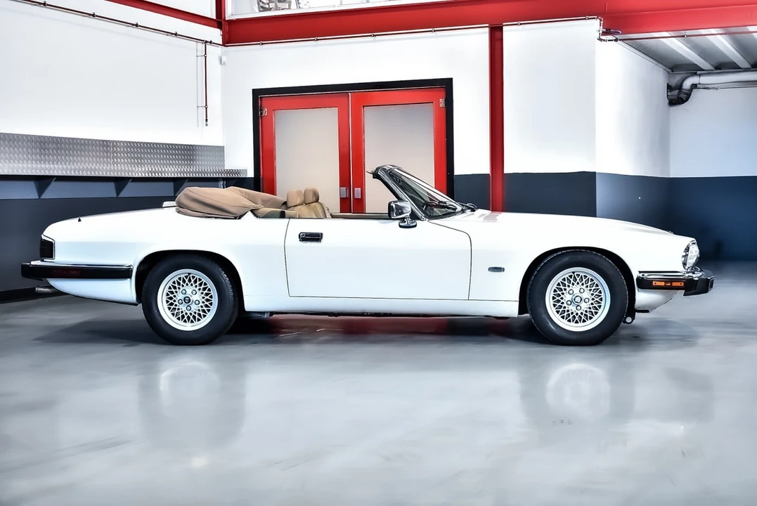 1993 Jaguar XJS Facelift AJ-16 - Image 14 of 30