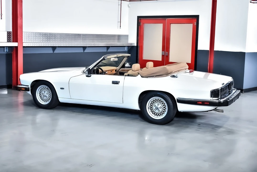 1993 Jaguar XJS Facelift AJ-16 - Image 24 of 30