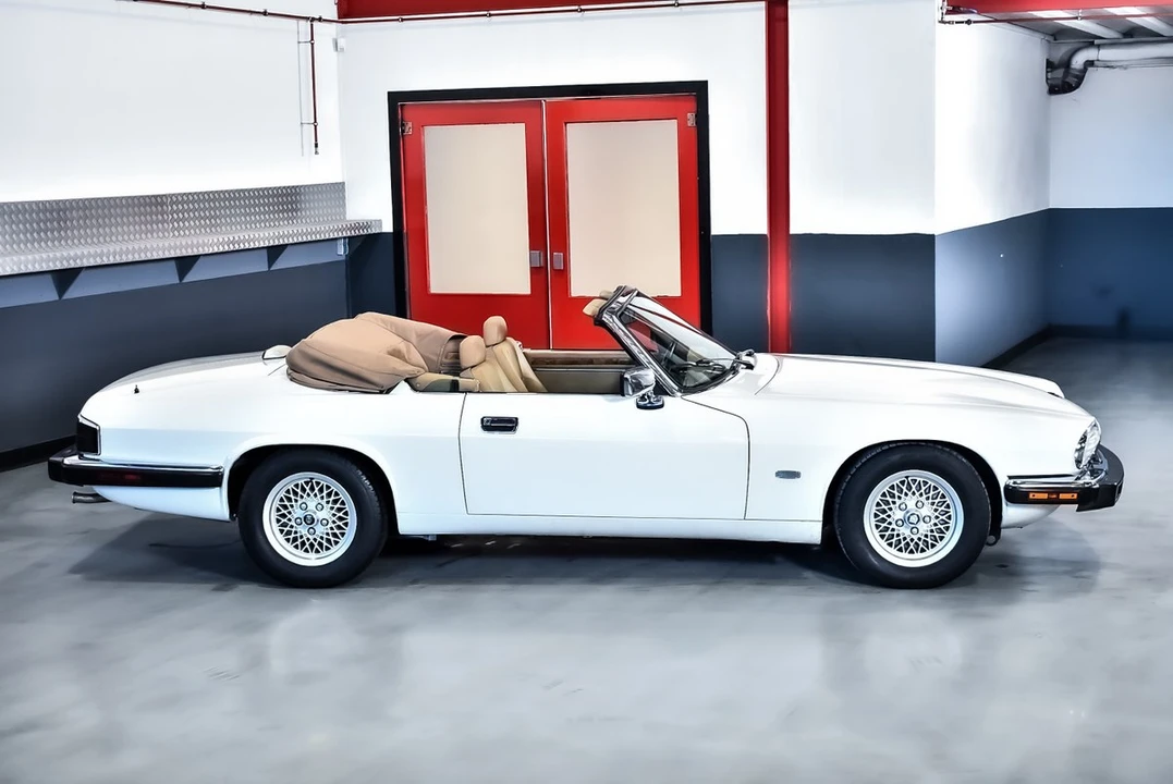 1993 Jaguar XJS Facelift AJ-16 - Image 12 of 30