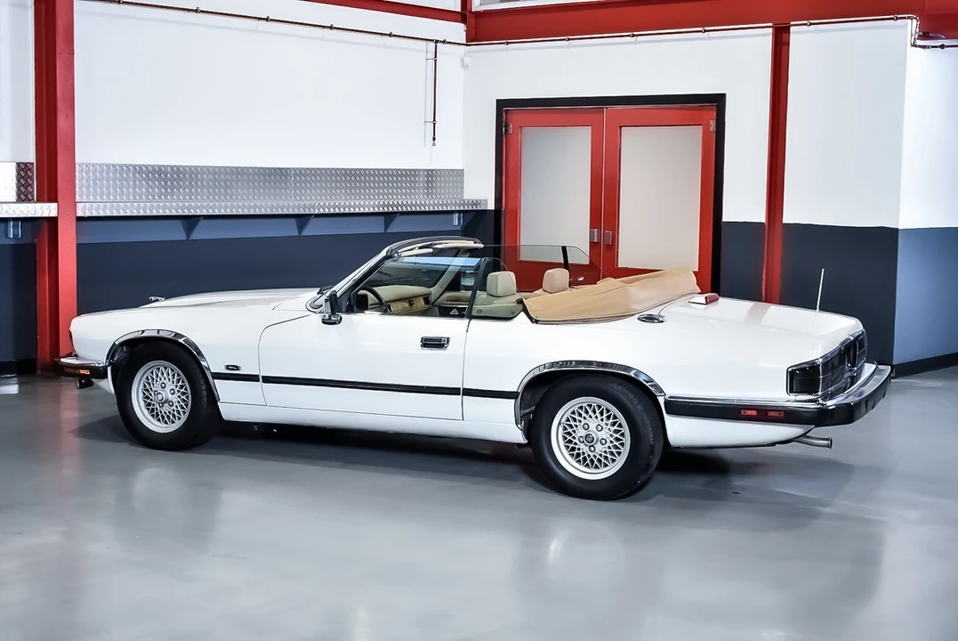 1993 Jaguar XJS Facelift AJ-16 - Image 17 of 30