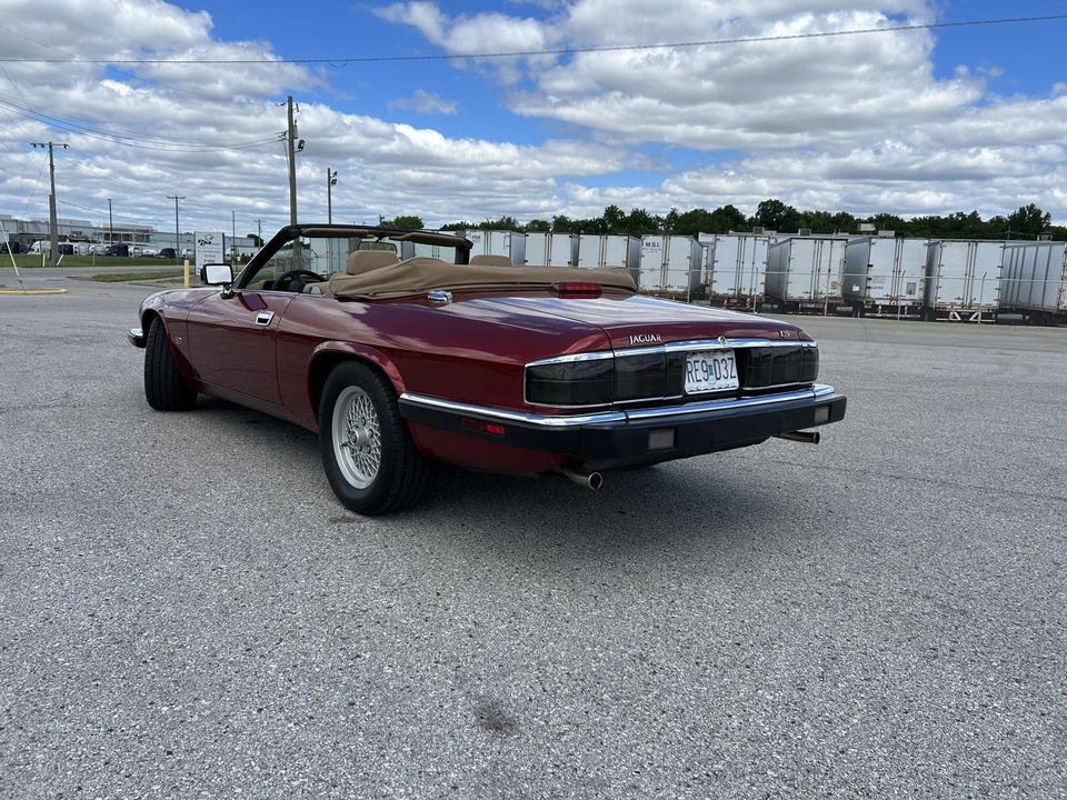 1993 Jaguar XJS Convertible - Image 8 of 31