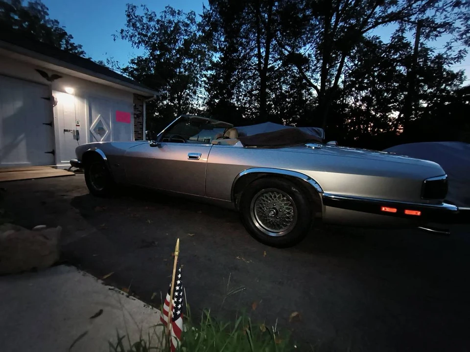 1993 Jaguar XJS Convertible - Image 2 of 12