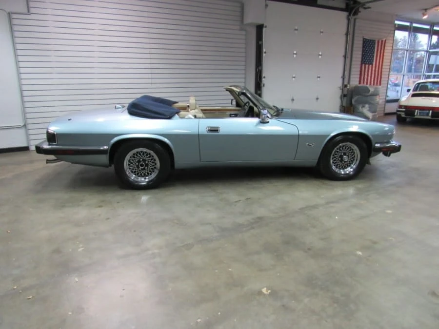1993 Jaguar XJS Convertible - Image 2 of 12