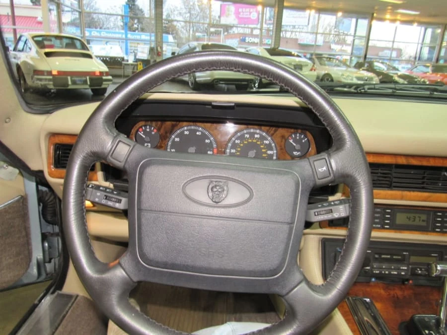 1993 Jaguar XJS Convertible - Image 5 of 12