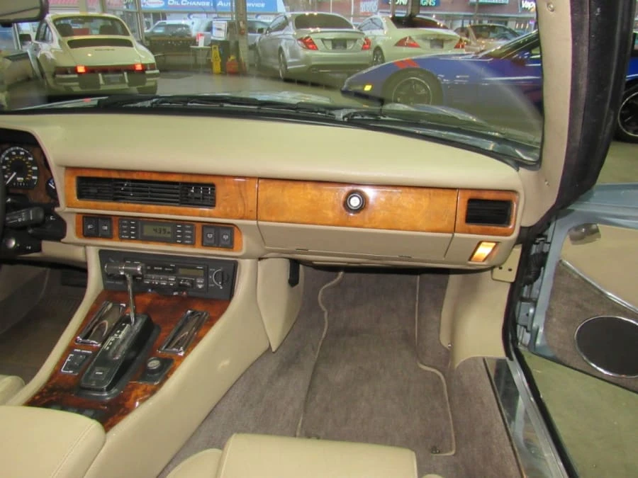 1993 Jaguar XJS Convertible - Image 7 of 12