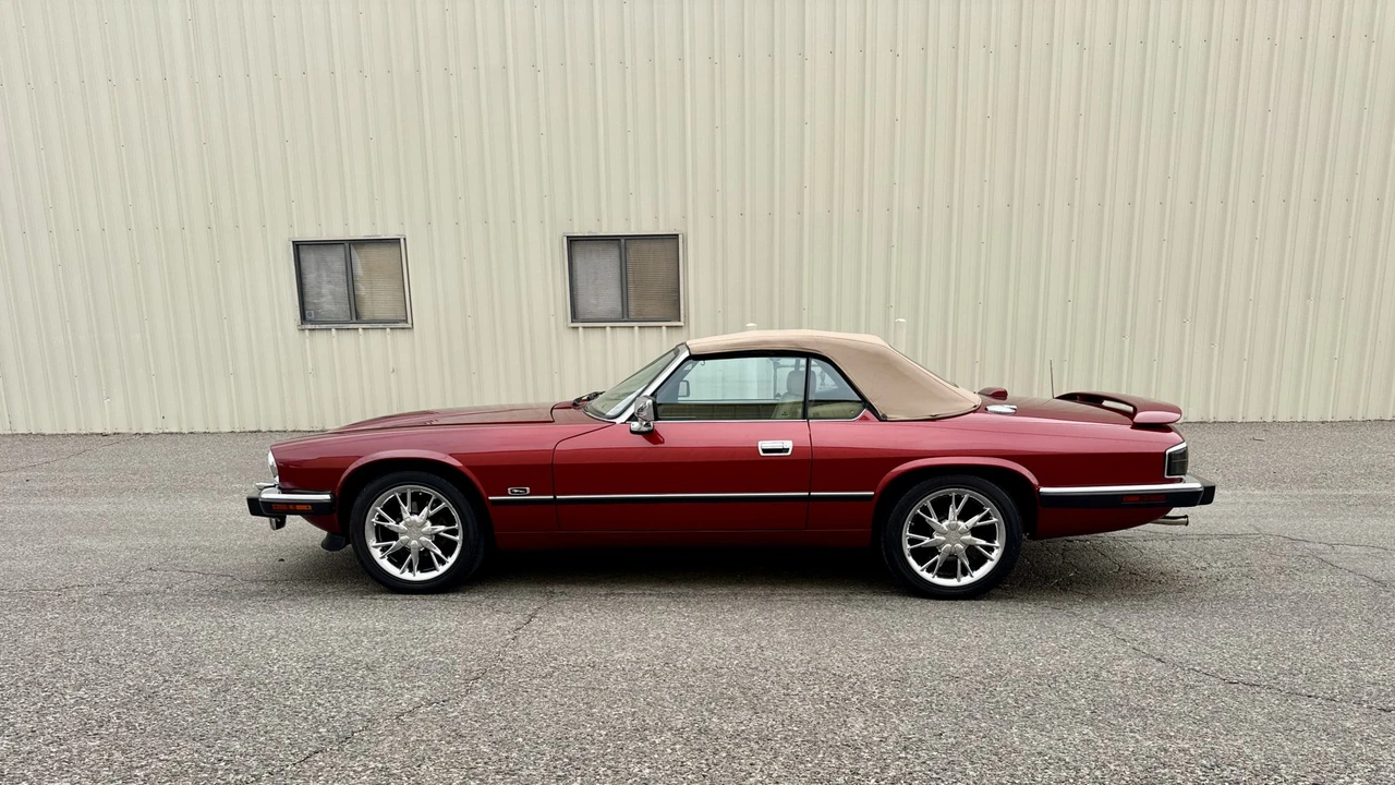 1993 Jaguar XJS Convertible - Image 6 of 31